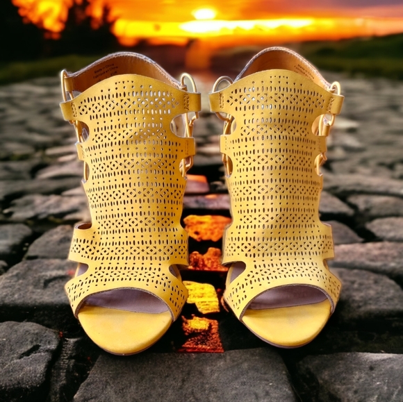 K Studio Slip-On Cut Out Sandals with Heels. - Picture 5 of 9